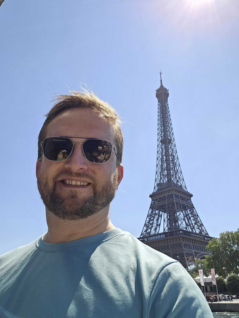 expat partner in Paris- absolu of the month Stefan