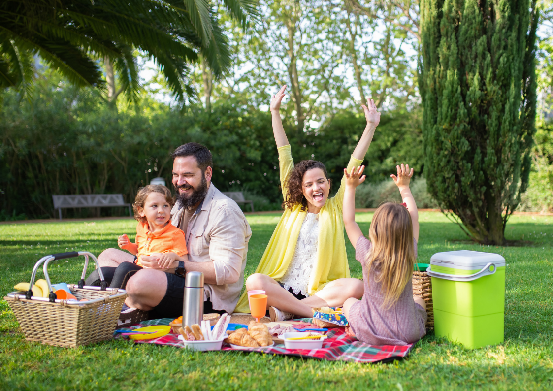Expat partner support helping international families connect and thrive in Paris