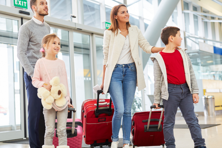 Expat partner program helping expatriate families in Paris