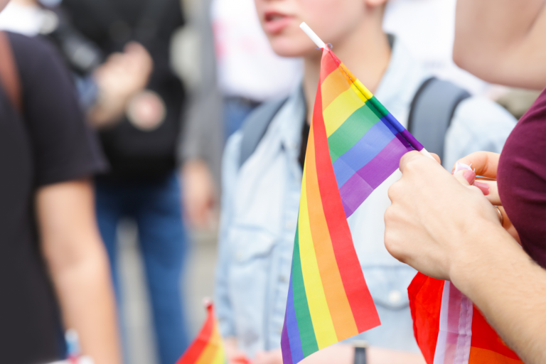 expat spouse support community